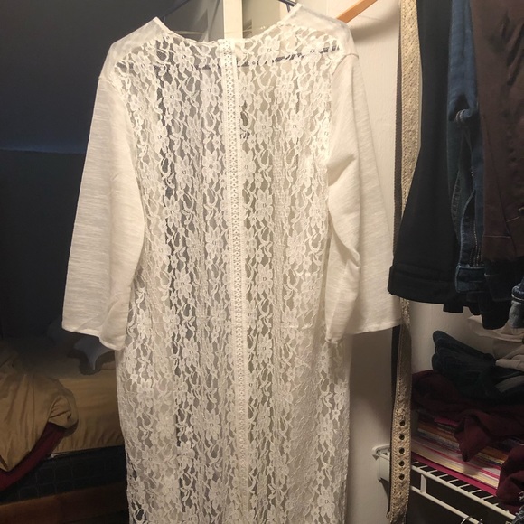 Throw - Picture 4 of 4